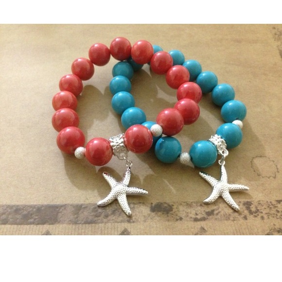 Set of 2 starfish bracelets