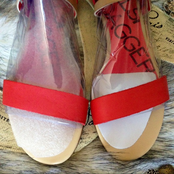 Kelsi Dagger Flats 7.5 - Picture 2 of 3