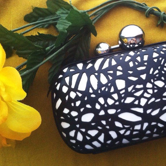 ⬇️NEW PRICE⬇️ DVF Tonda Laser Cut Sphere Clutch