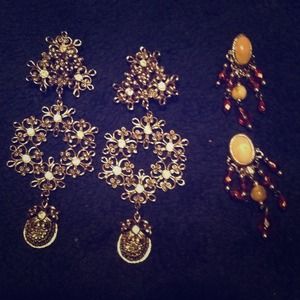 Individual earrings set
