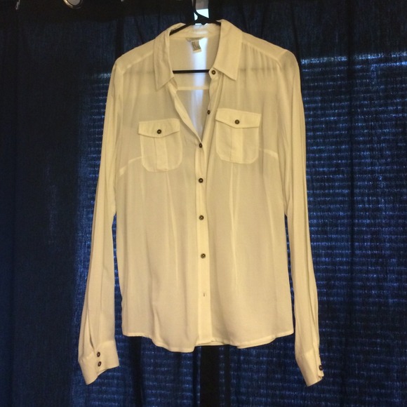 ❌SOLD!!❌ White Button Up