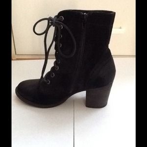 STEVE MADDEN GRETELL BOOTS
