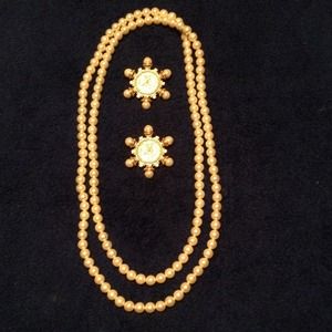 Pearl necklace with cross design earring