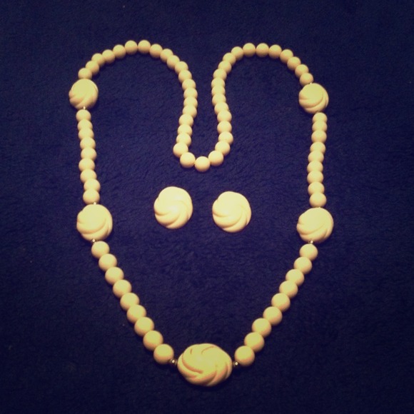 White necklace and earrings