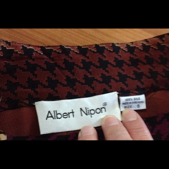 HOST PICK😻 Albert Nipon skirt - Picture 3 of 4