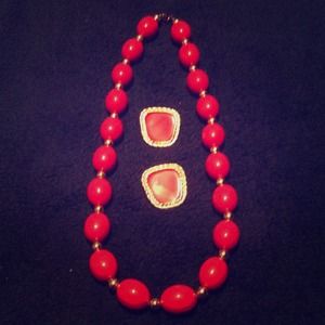 Red necklace/earring