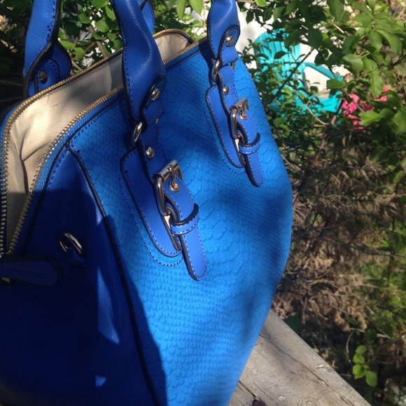 Handbag - Picture 4 of 4