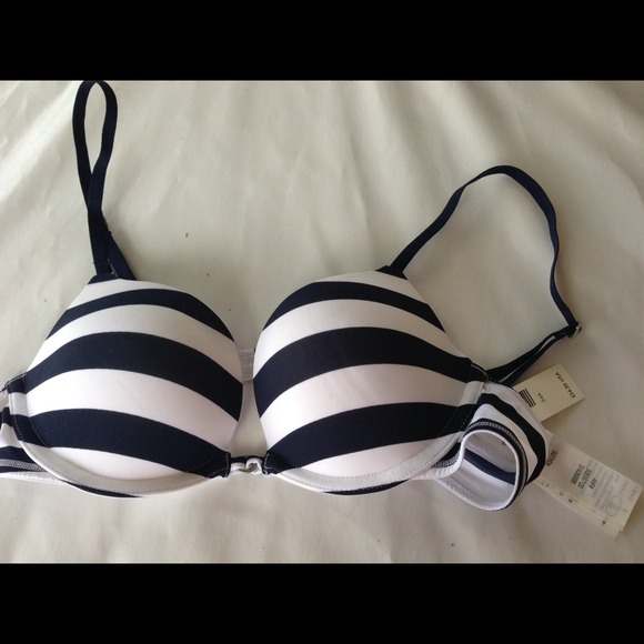 Brand new Gilly Hicks bra