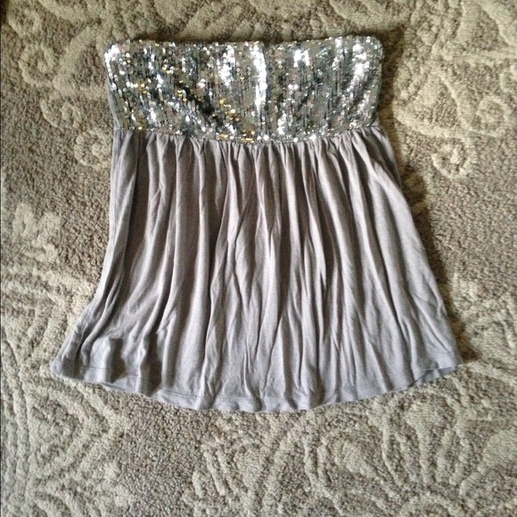 Tube top with a sparkle bust