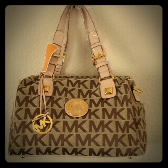 Michael Khors Purse