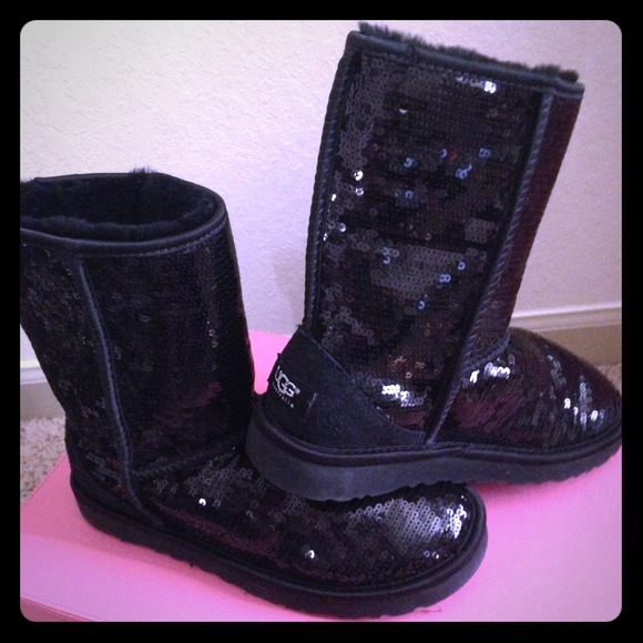 sequin uggs size 5 sequin uggs size 5