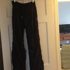 Navy lined Lululemon studio pant