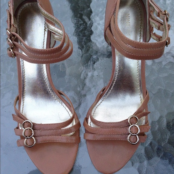 Nine West Tan Sandals - Picture 2 of 4