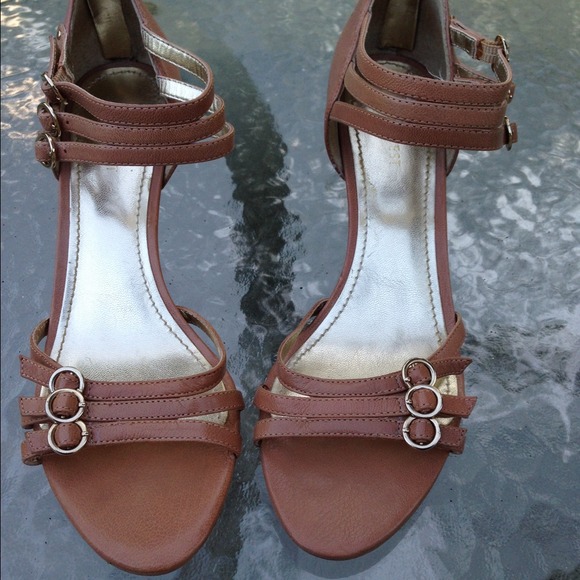 Nine West Tan Sandals - Picture 3 of 4