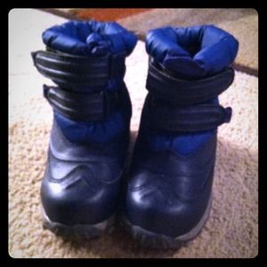 Toddler LL Bean Snow Boots - 8