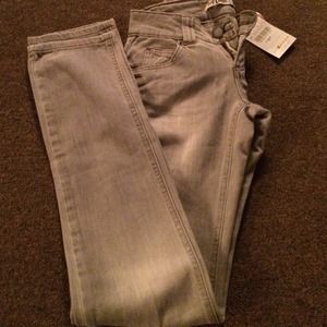 Never worn USA size 4 Zara jeans
