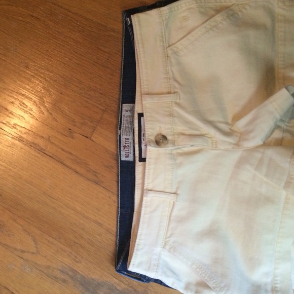 Shorts - Picture 4 of 4