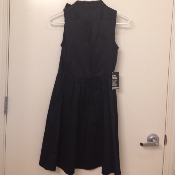 LBD from Express. Size 0 - Picture 2 of 4
