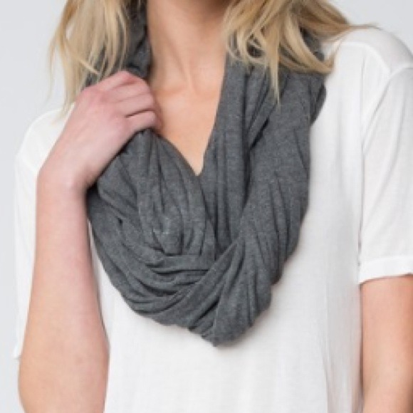 Bm Gray Reese scarf