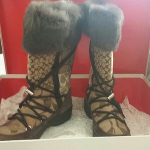 Coach boots