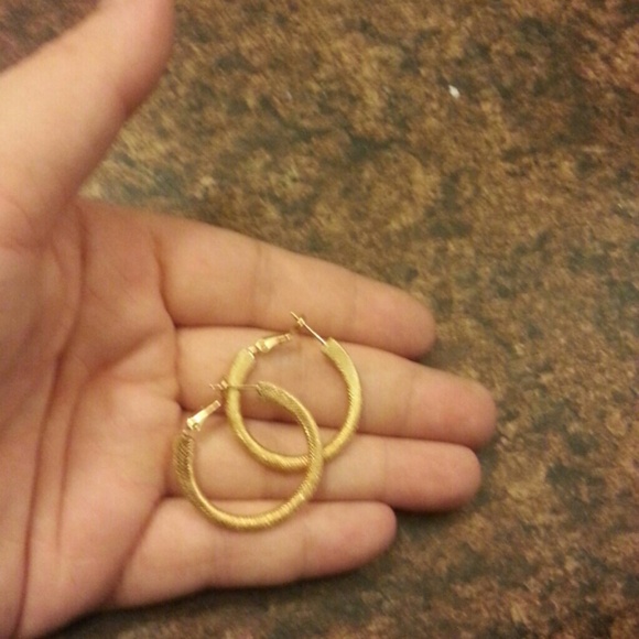 9kt gf hoops - Picture 2 of 4