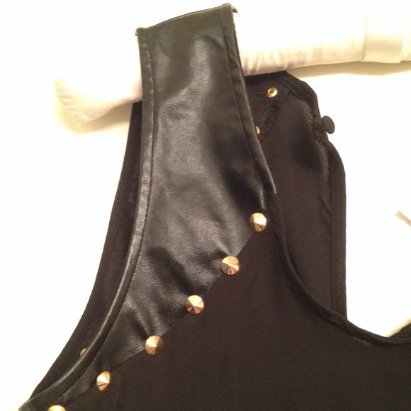 🚫BUNDLED🚫 black tank w gold studs and faux leat - Picture 2 of 3