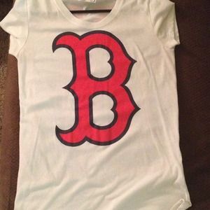 Pink boston Red Sox tee