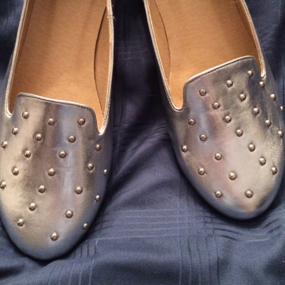 Wanted Flats