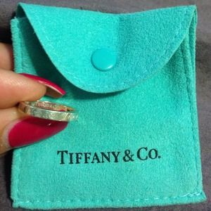 Tiffany & co "I love you" ring