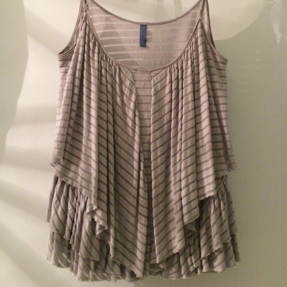 Free People floaty light cami - Picture 2 of 5