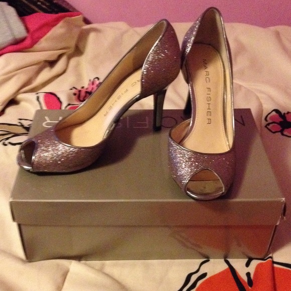 Sparkle Marc Fisher Heels - Picture 2 of 2