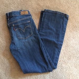 Sz.2 or 26 Levi's bootcut jeans