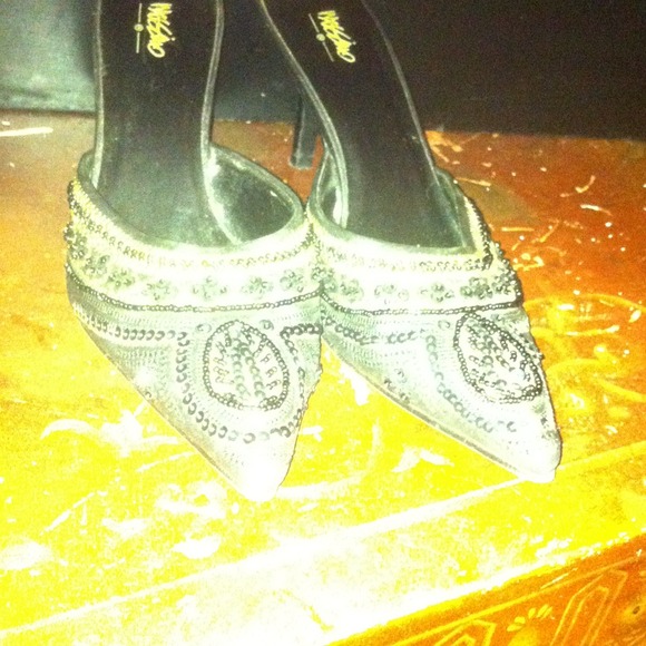 Reduced! Bead/Sequence Embellished Black Mule Pump - Picture 2 of 3