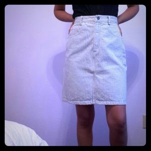 Blue/white pinstriped highwaisted jean skirt