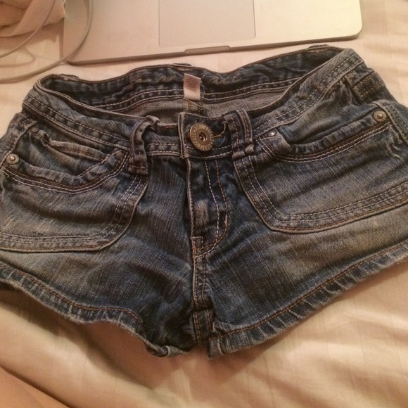 Aeropostale shorts size 3/4!