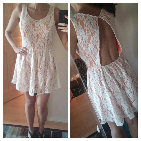 | Boutique | Lace Open Back Dress - Picture 4 of 4