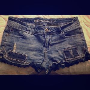 Denim lace shorts :) gently worn💙💗