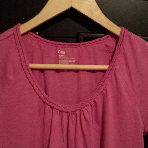 GAP top - Picture 2 of 3