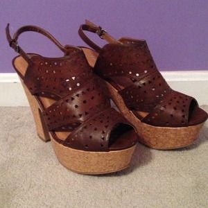Qupid Size 10 Brown Geometric Cut-Out Chunky Heels
