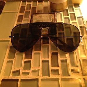 REDUCED! Ray Ban Outdoorsman II Aviator sunglasses