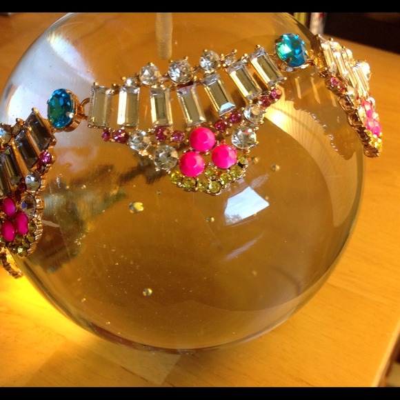 🎉Host Pick-7/1/14 🎉Sparkling Statement Necklace - Picture 4 of 4