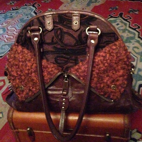 Mark&James Badgley Mischka Brown shoulder  Bag