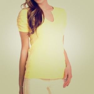Lilly Pulitzer Starfruit Yellow Kit Top