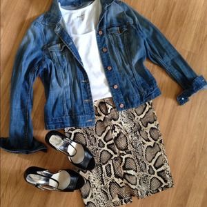 ZARA Basic Snakeskin Print Pencil Skirt