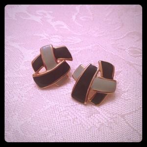 Vintage Criss-Cross Mint/Navy Stud Earrings