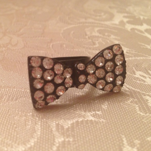 Charlotte Russe Black Rhinestone Bow Ring