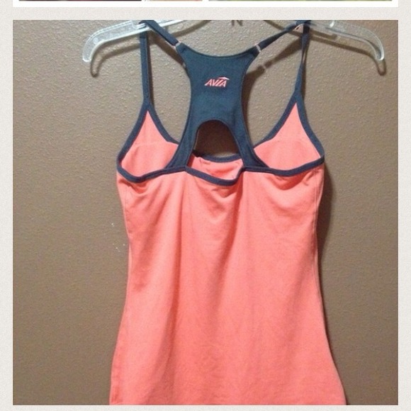 Avia top