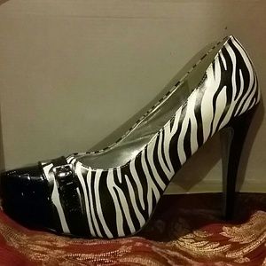 Rosalina - Size 11 Shoes