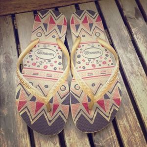 Nice pattern havaianas flip flops