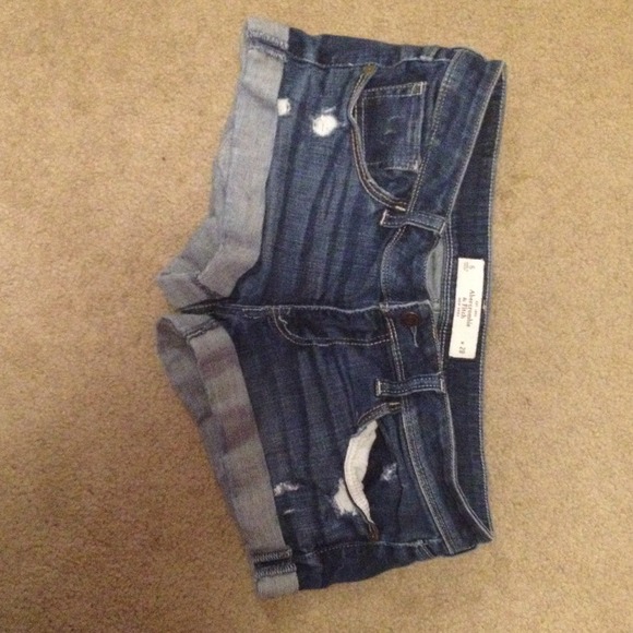 Abercrombie short shorts! 💟